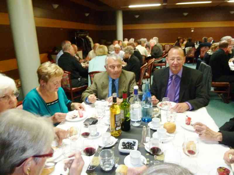 06_P1050918 (Clement).jpg - Les tables...